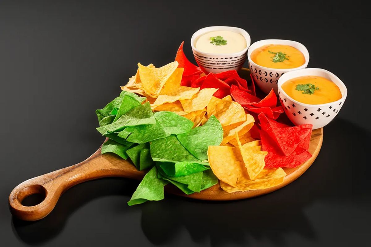 Chips with Cheese Dip